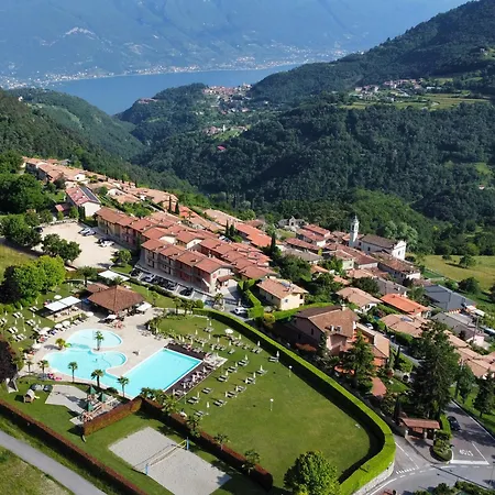 La Berna Apartahotel *