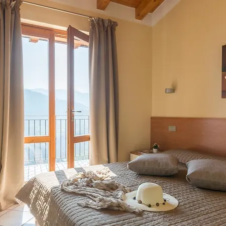 La Berna Apartahotel