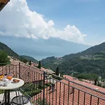 Apartahotel La Berna 3*